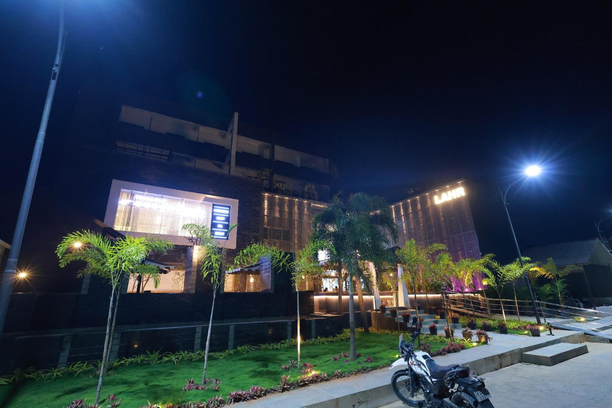 Lahr Hotels Avalhalli Exterior photo